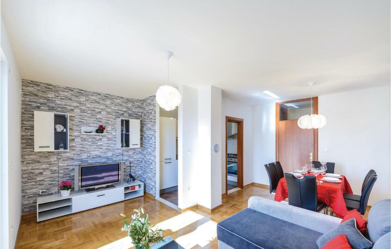 Nice Apartment In Cavtat With Wifi Екстериор снимка